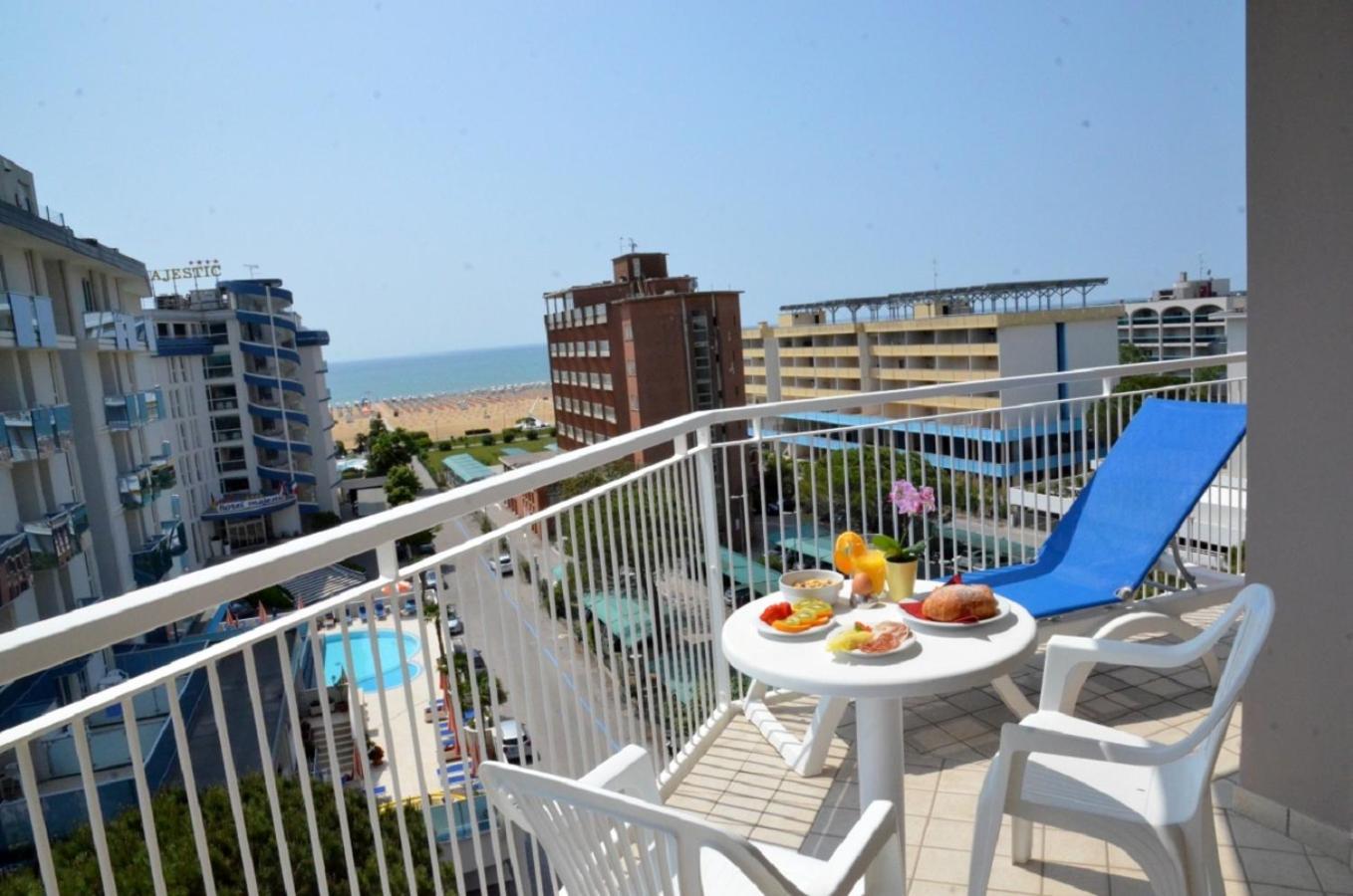 Hotel Luna Bibione Eksteriør bilde